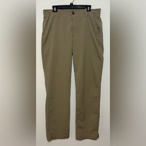 Men’s Under Armour khaki tan golf pants. 36x32